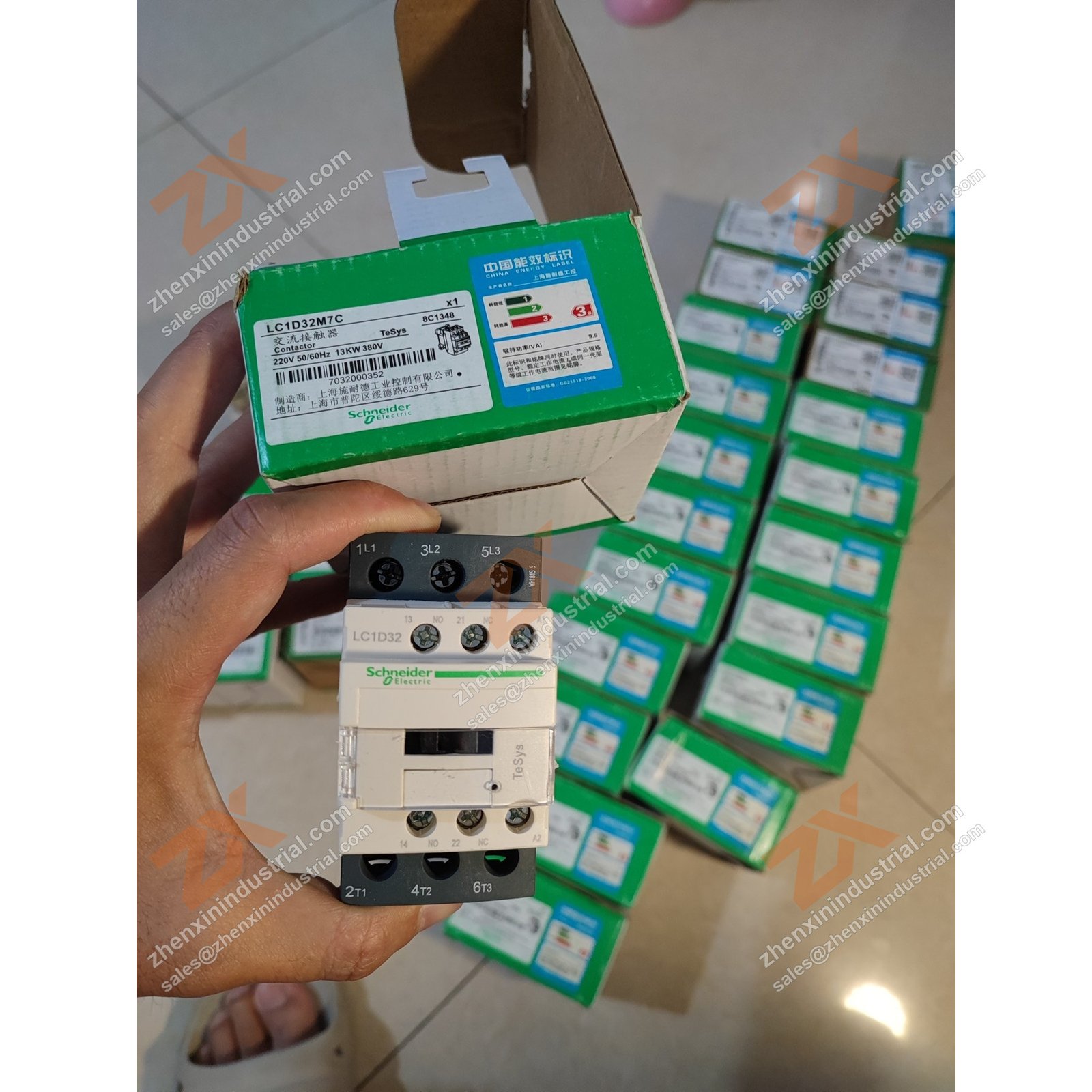 LC1D32M7C