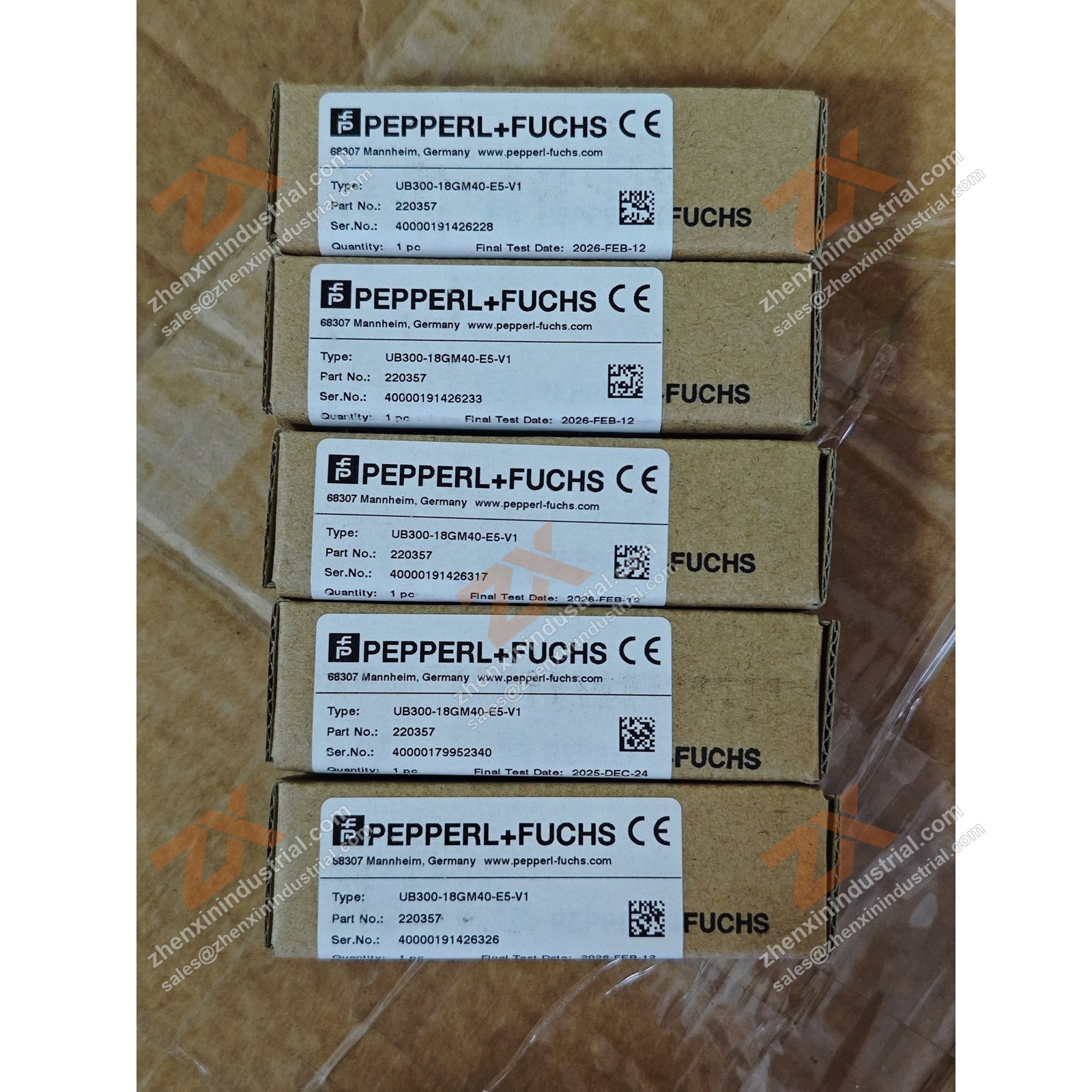 UB300-18GM40-E5-V1