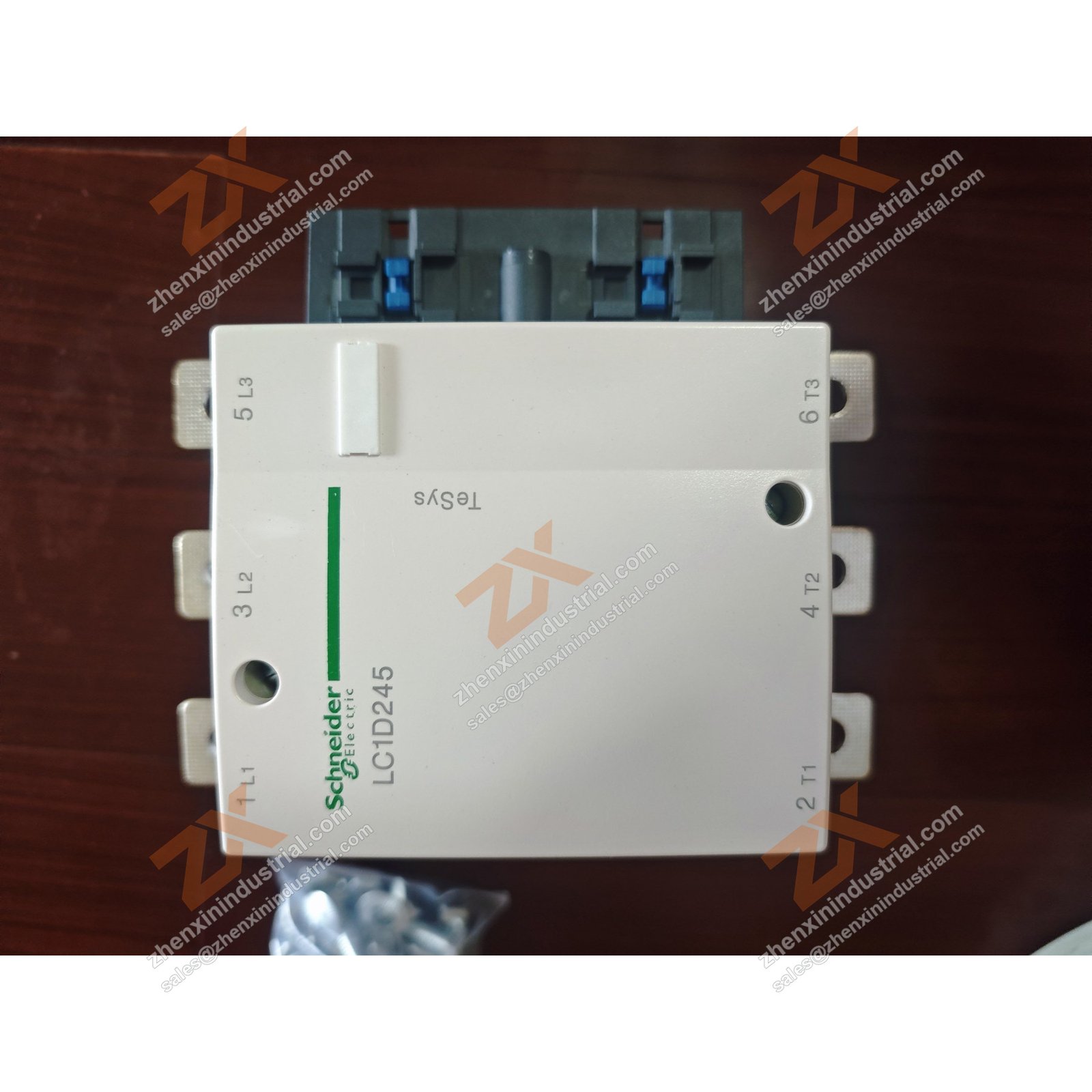 LC1D245